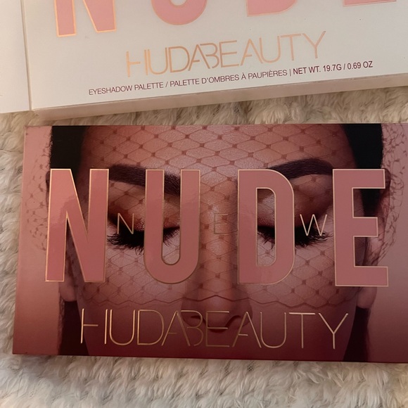 Huda Beauty Nude eyeshadow palette - Picture 2 of 6